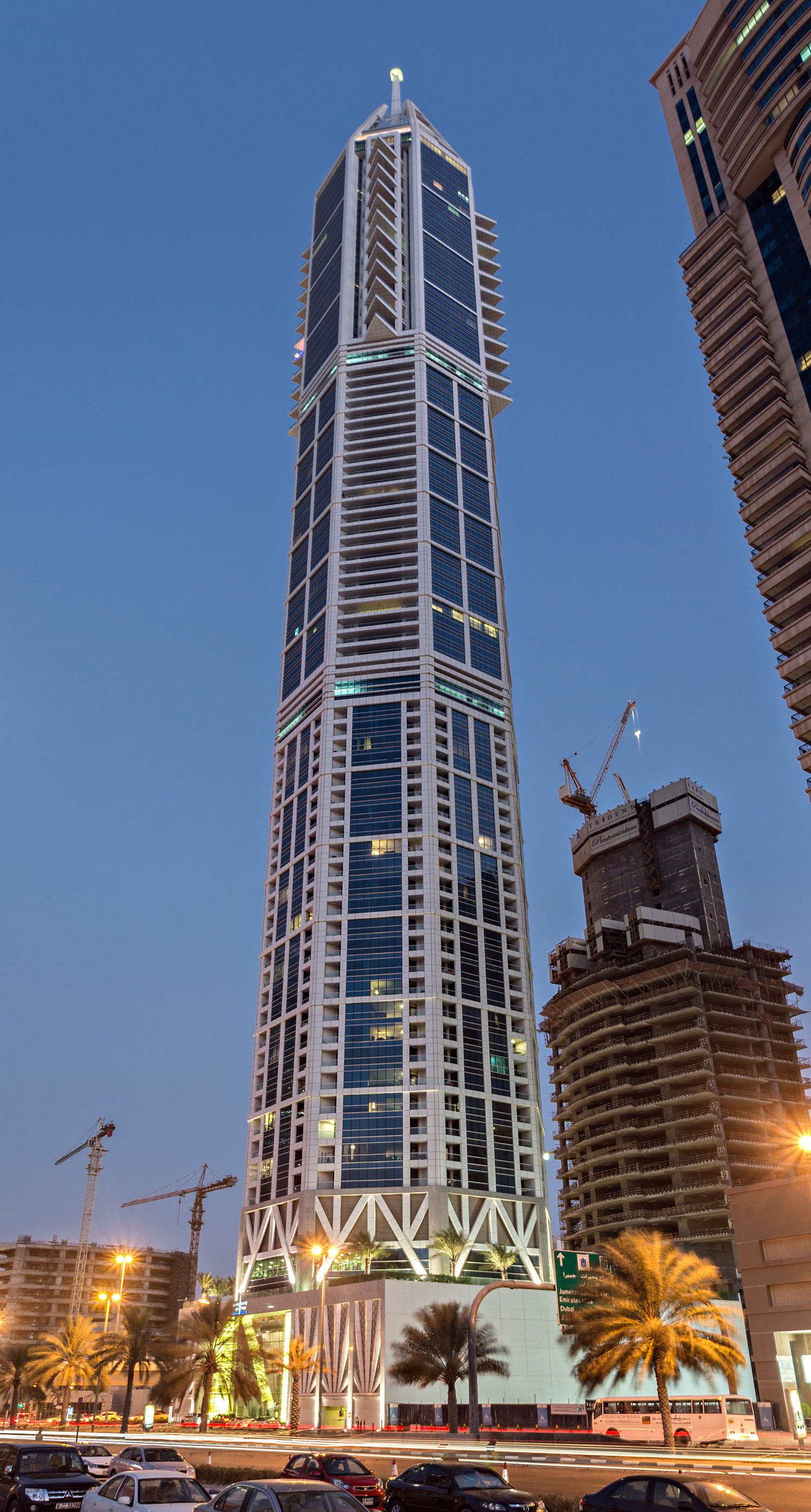 23 Marina, Dubai - View from the north. © Mathias Beinling